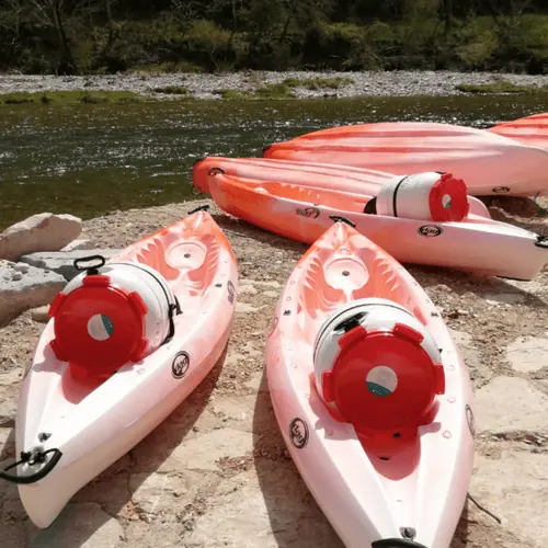Kayak dans les Gorges du Tarn, en Lozère